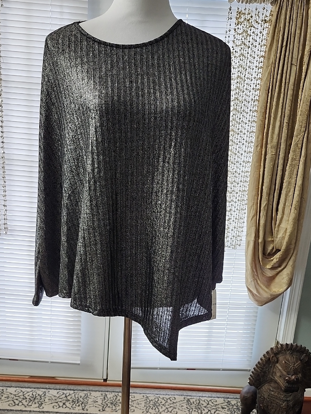 Metallic Ribbed Long-Sleeve Top - Black
